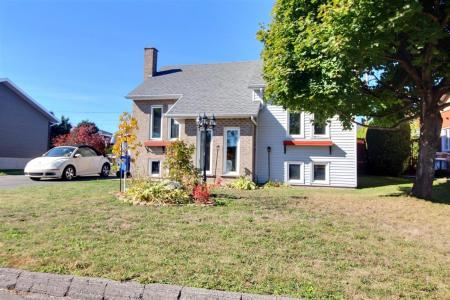 210  Rue Alain, Rivière-du-Loup, Québec G5R 5Z2, Canada