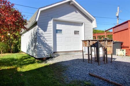 210  Rue Alain, Rivière-du-Loup, Québec G5R 5Z2, Canada