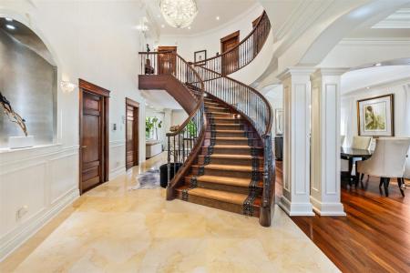 370  Rue Monet, Dollard-Des Ormeaux, 魁北克省 H9A 3J4, 加拿大