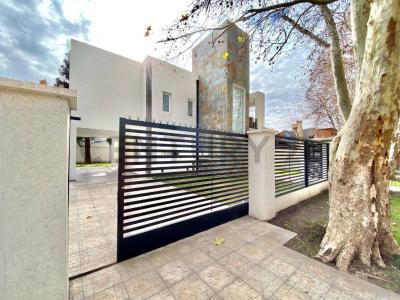 Del Facón 795, Ituzaingó, GBA Oeste 00001, Argentina