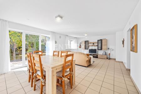 Traunreut, Bayern 83301, Alemania