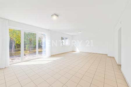 Traunreut, Bayern 83301, Alemania