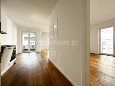 Frankfurt, Hessen 60528, Germania