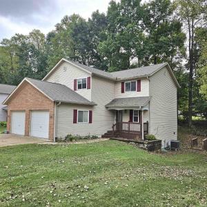 1018 N Forest View Drive, Ellettsville, Indiana 47429