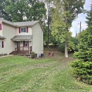 1018 N Forest View Drive, Ellettsville, Indiana 47429