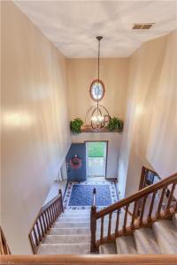 226 High Acres Drive, Chester, Virgínia Ocidental 26034, Estados Unidos