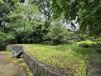 2 Rochelle Road, Larchmont, New York 10538