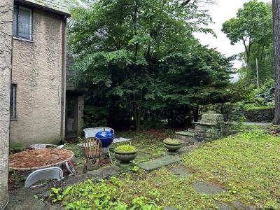 2 Rochelle Road, Larchmont, New York 10538