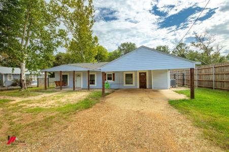 515 5th Street, Benton, Louisiana 71006