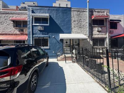 1373 Intervale Ave, Bronx, NY 10459, USA