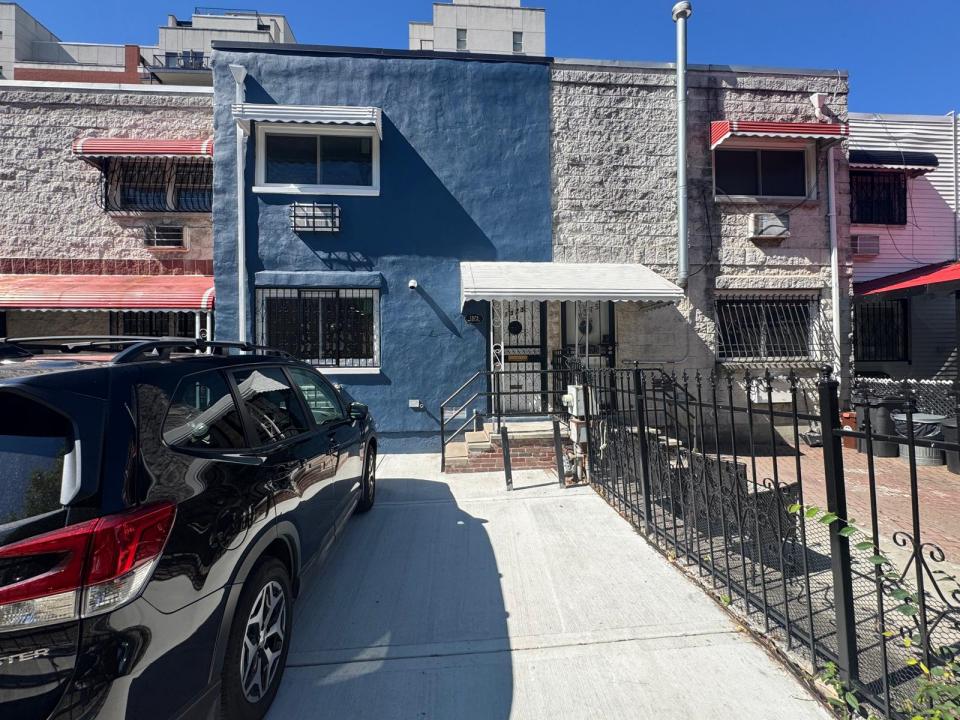 1373 Intervale Ave, Bronx, New York 10459, USA