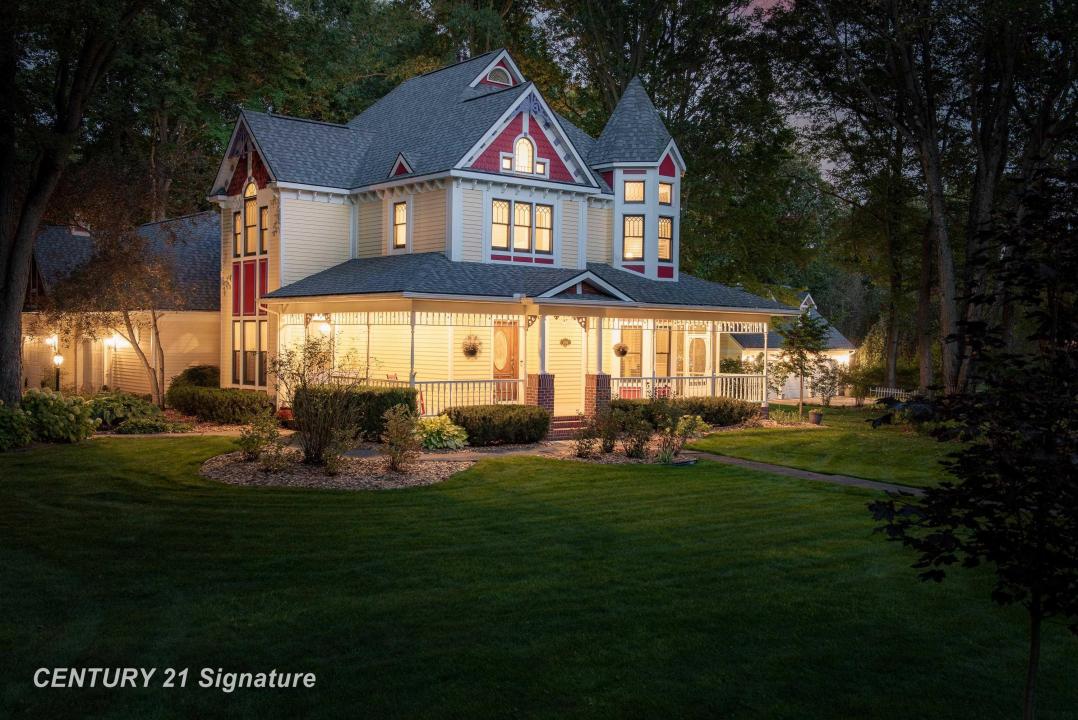 2586 Hummingbird, Midland, Michigan 48642, USA