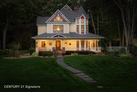 2586 Hummingbird, Midland, Michigan 48642, USA