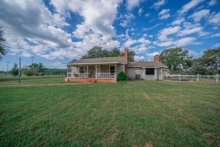 1901 Byrd Rd., Jacksonville, Texas 75766, USA