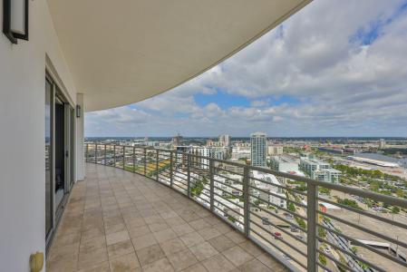 1209 Cumberland Ave E # 2404, Tampa, 佛罗里达州 33602, 美国