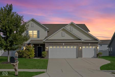 9308 Foudray Circle N, Avon, Indiana 46123, USA