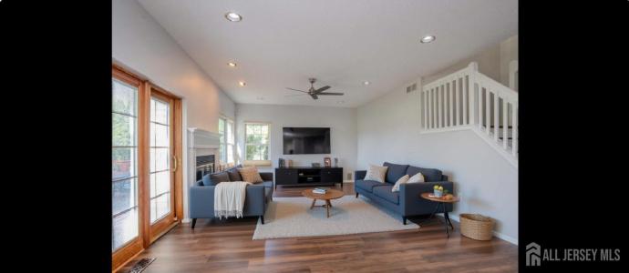 -5 Fairmount Court, Monroe, Нью-Джерси 08831, Соединенные Штаты