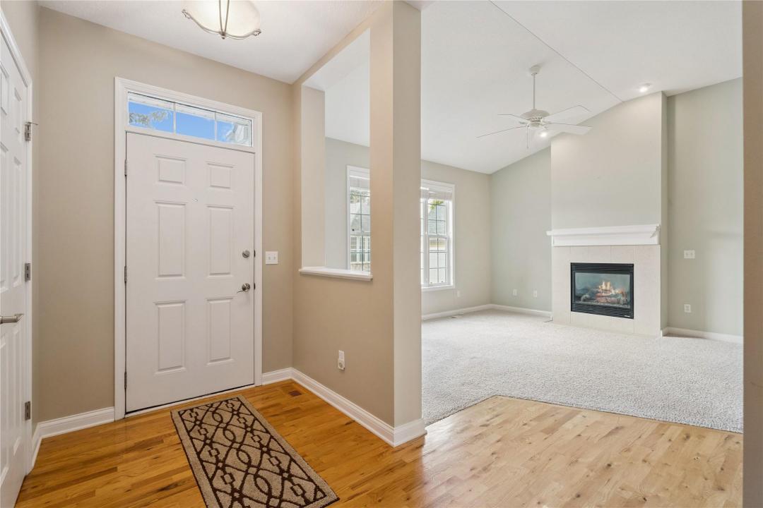 12723 Sunflower Drive, Urbandale, Iowa 50323, HOA KỲ