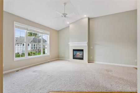 12723 Sunflower Drive, Urbandale, Iowa 50323, HOA KỲ