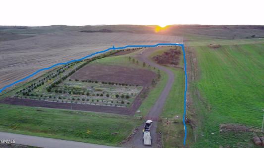 6851 2nd Avenue, Hazelton, Dakota Do Norte 58544, Estados Unidos