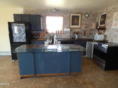 630 6th Avenue, Mcclusky, North Dakota 58463, USA