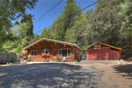 29548 Hook Creek, Cedar Glen, Californie 92321, États-Unis