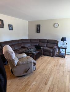 16-18 ASHBURN CRESCENT, Charlottetown, Prens Edward Adası C1A 2Y7, Kanada