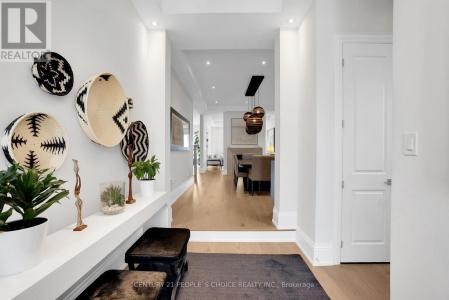 140 WAINFLEET CRESCENT, Vaughan (vellore Village), Ontario L4L 1A6, Canada