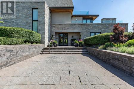 10 MAPLE GROVE DRIVE, Oakville (mo Morrison), Ontario L6J 0E1, Kanada