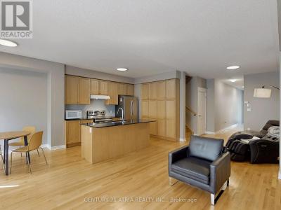 8 MOONSEED LANE, Richmond Hill (oak Ridges Lake Wilcox), Ontario L4E 1E7, Canadá