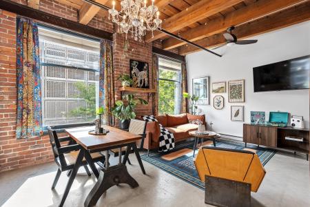 55 E CORDOVA STREET, Vancouver, British Columbia V6A 0A5, Canada