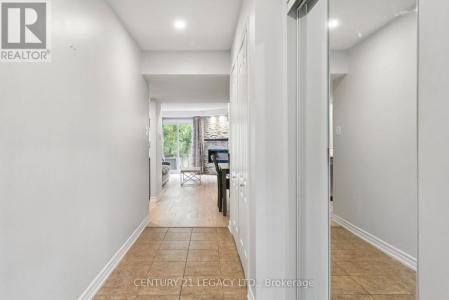 2530 NORTHAMPTON BOULEVARD, Burlington (headon), 安大略省 L7M 4B4, 加拿大