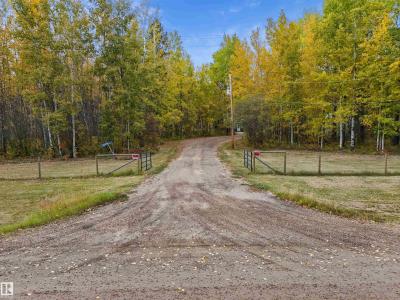 8102 TWP ROAD 494, Rural Brazeau County, Alberta T7A 2A3, Canadá