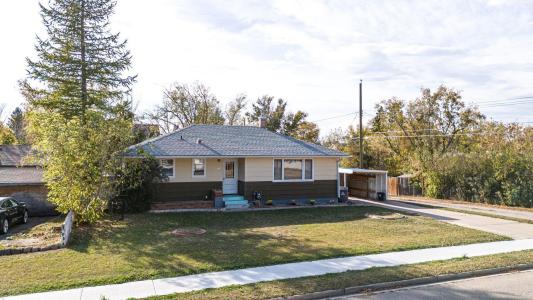 4705 3 STREET W, Claresholm, Альберта T0L 0T0, Канада