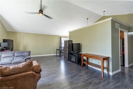 1093 WALKER STREET, Howick, Ontario N0G 2X0, Canada