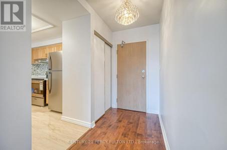 711 ROSSLAND ROAD, Whitby (pringle Creek), 온타리오주 L1N 8Z1, 캐나다