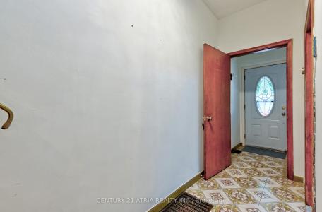 1195 DOVERCOURT ROAD, Toronto, Ontario M6H 2Y1, Canada