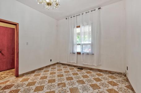 1195 DOVERCOURT ROAD, Toronto, Ontario M6H 2Y1, Canada