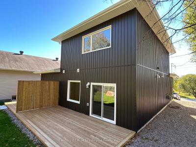 16 BIRCH STREET, Powassan, Ontario P0H 1Z0, Canadá