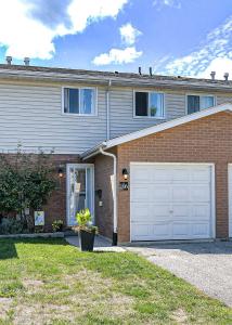 25 SOUTH STREET, Orillia, Ontario L3V 7M7, Canada