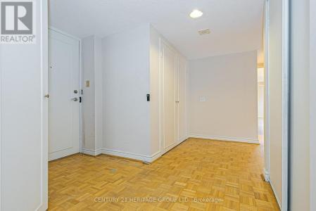 20 BAIF BOULEVARD, Richmond Hill (north Richvale), Ontario L4C 8T1, Canada