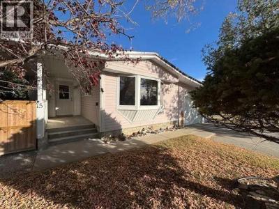 15 WILLOW ROAD WEST, Claresholm, 阿爾伯塔 T0L 0T0, 加拿大