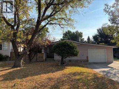 15 WILLOW ROAD WEST, Claresholm, 阿爾伯塔 T0L 0T0, 加拿大