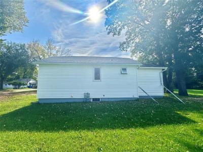 270 FIFTH AVENUE, Neepawa, מניטובה R0J 1H0, קנדה 