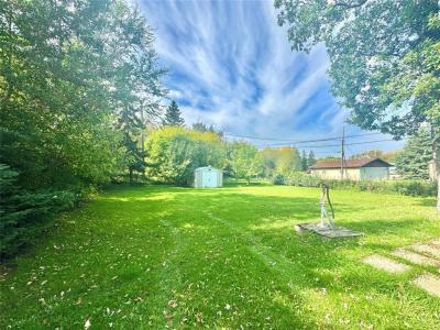 270 FIFTH AVENUE, Neepawa, מניטובה R0J 1H0, קנדה 