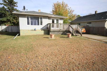 5305 56 STREET, Taber, Alberta T1G 1L8, Canada