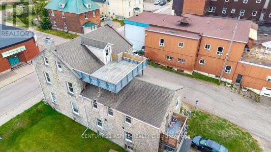 156 MACKAY STREET, Pembroke, Ontario K8A 1B9, Kanada