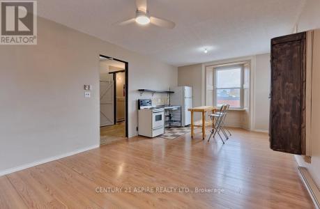 156 MACKAY STREET, Pembroke, Ontario K8A 1B9, Kanada