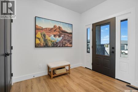 518 HAMM CRESCENT, Saskatoon, Saskatchewan S7V 0Z2, Canada