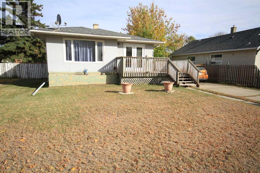 5305 56 STREET, Taber, Alberta T1G 1L8, Canada